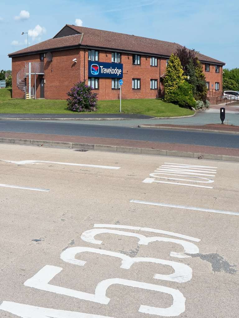Travelodge Widnes Extérieur photo