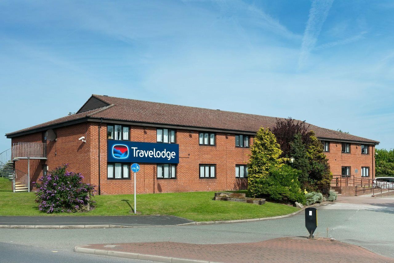 Travelodge Widnes Extérieur photo